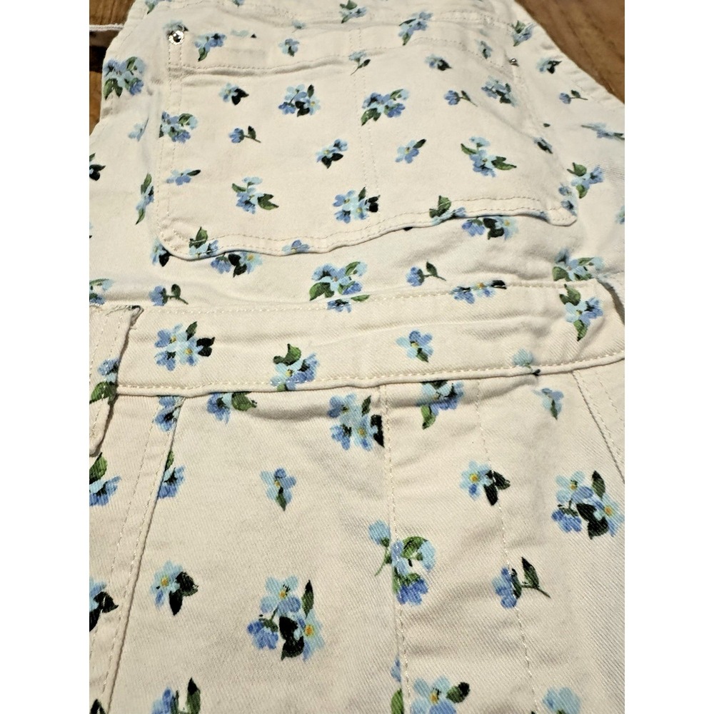 WeWoreWhat Slit Overall Short in Watercolor Ditsy Ivory Multi - Size M - Picture 4 of 12
